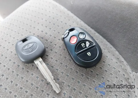 2008 Toyota Sienna Le из США, поврежденный, VIN 5TDZK23CX8S195441